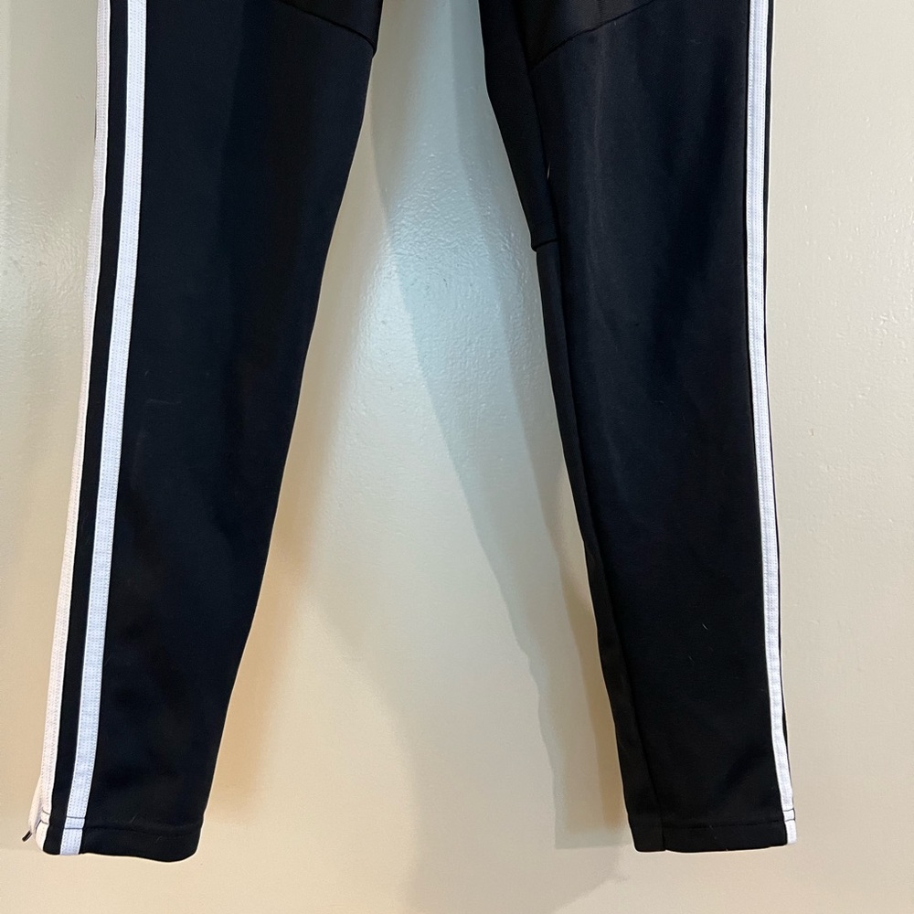 Adidas pants - Picture 2 of 2
